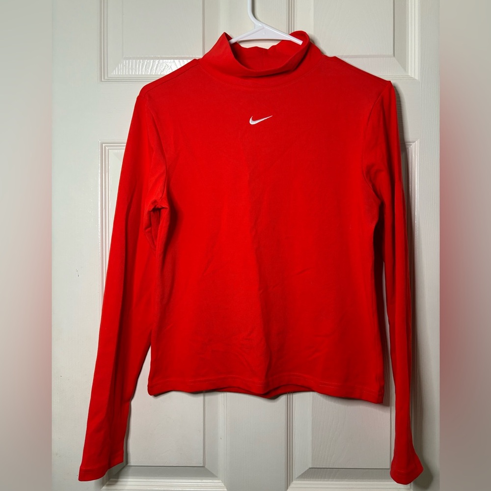 Nike TurtleNeck Long Sleeve
